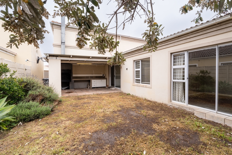 5 Bedroom Property for Sale in Parklands Western Cape